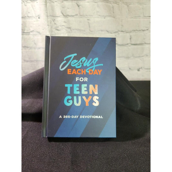 Jesus Each Day for Teen Guys - A 365-Day Devotional